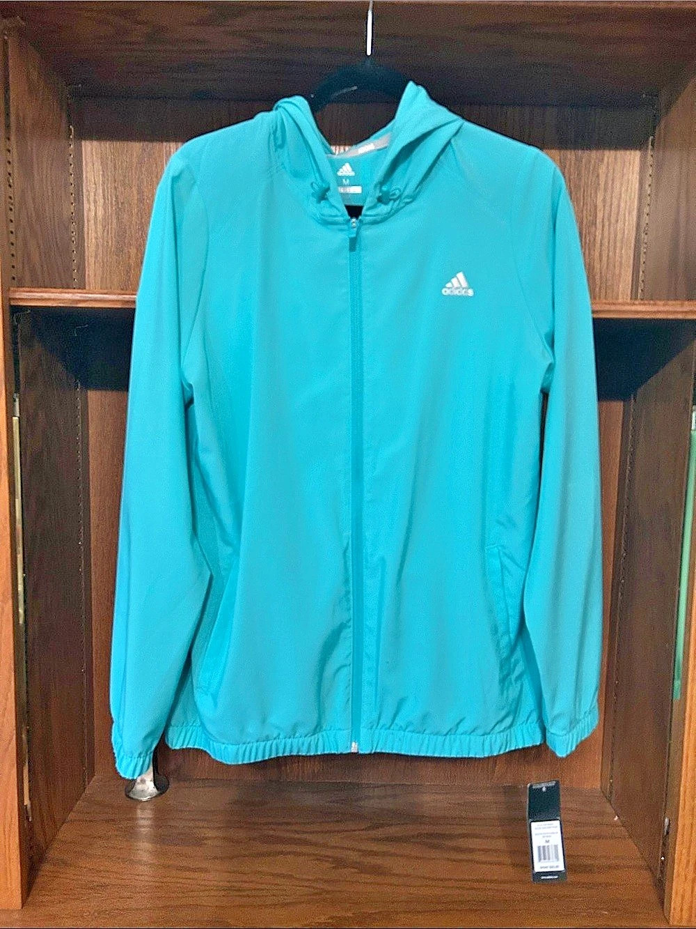 adidas WOS PES WOVEN WIND JKT W/HOOD Windbreaker Jacket in Semi Mint Rush Size M